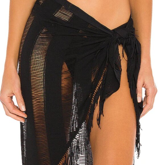 Beach Bunny Haute Summer Long Pareo in Black - Picture 1 of 4